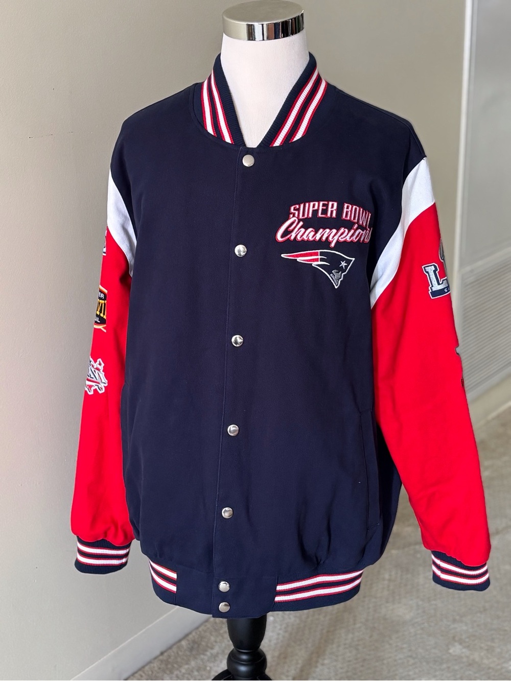 New England Patriots Super Bowl Champions 2XL Varsity Jacket